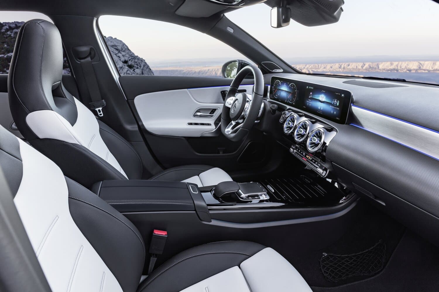 Mercedes-Benz A-Class IV (W177) Хэтчбек 5 дв., фото 7