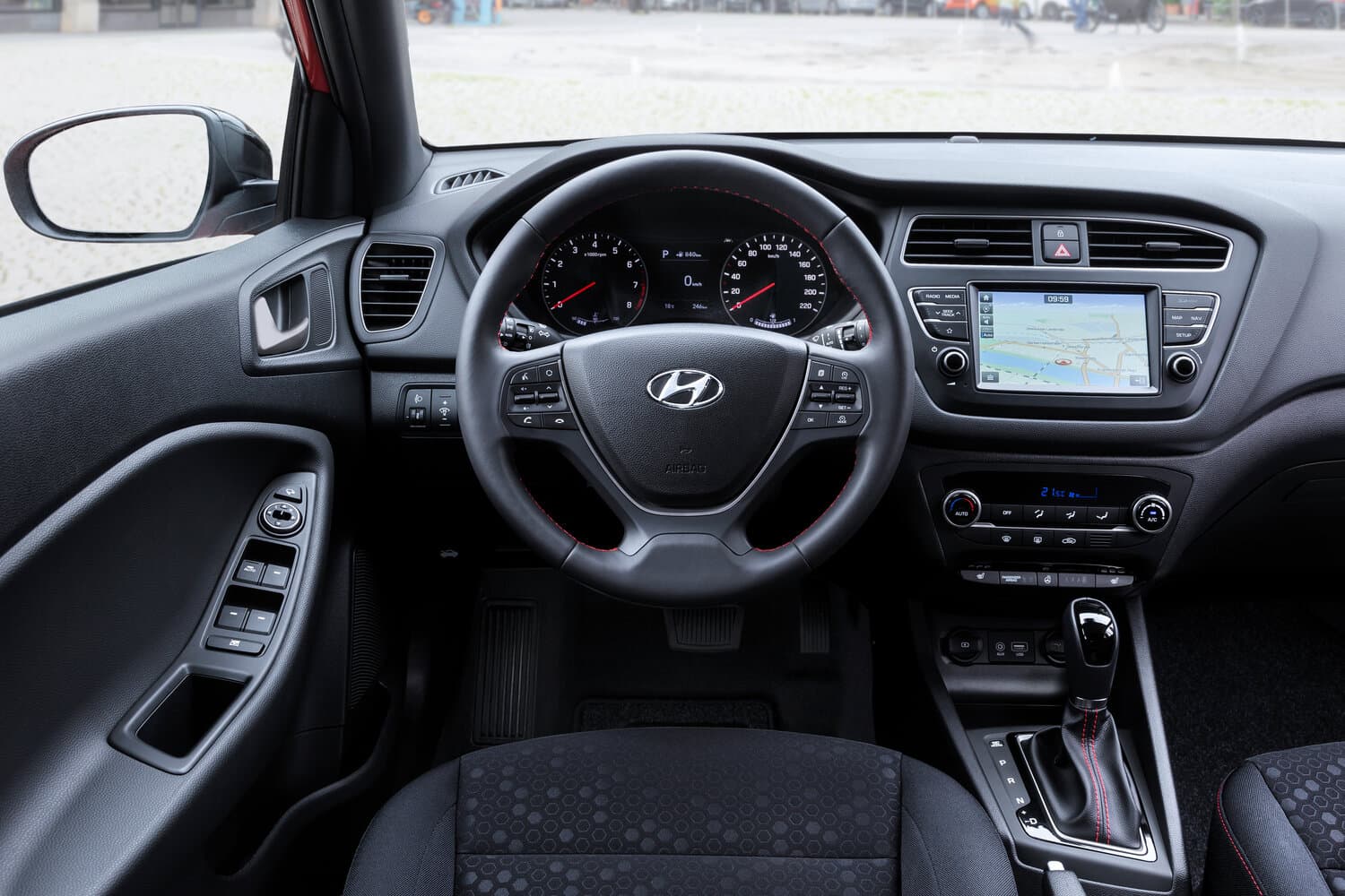 Hyundai i20 II Рестайлинг Хэтчбек 5 дв., фото 6