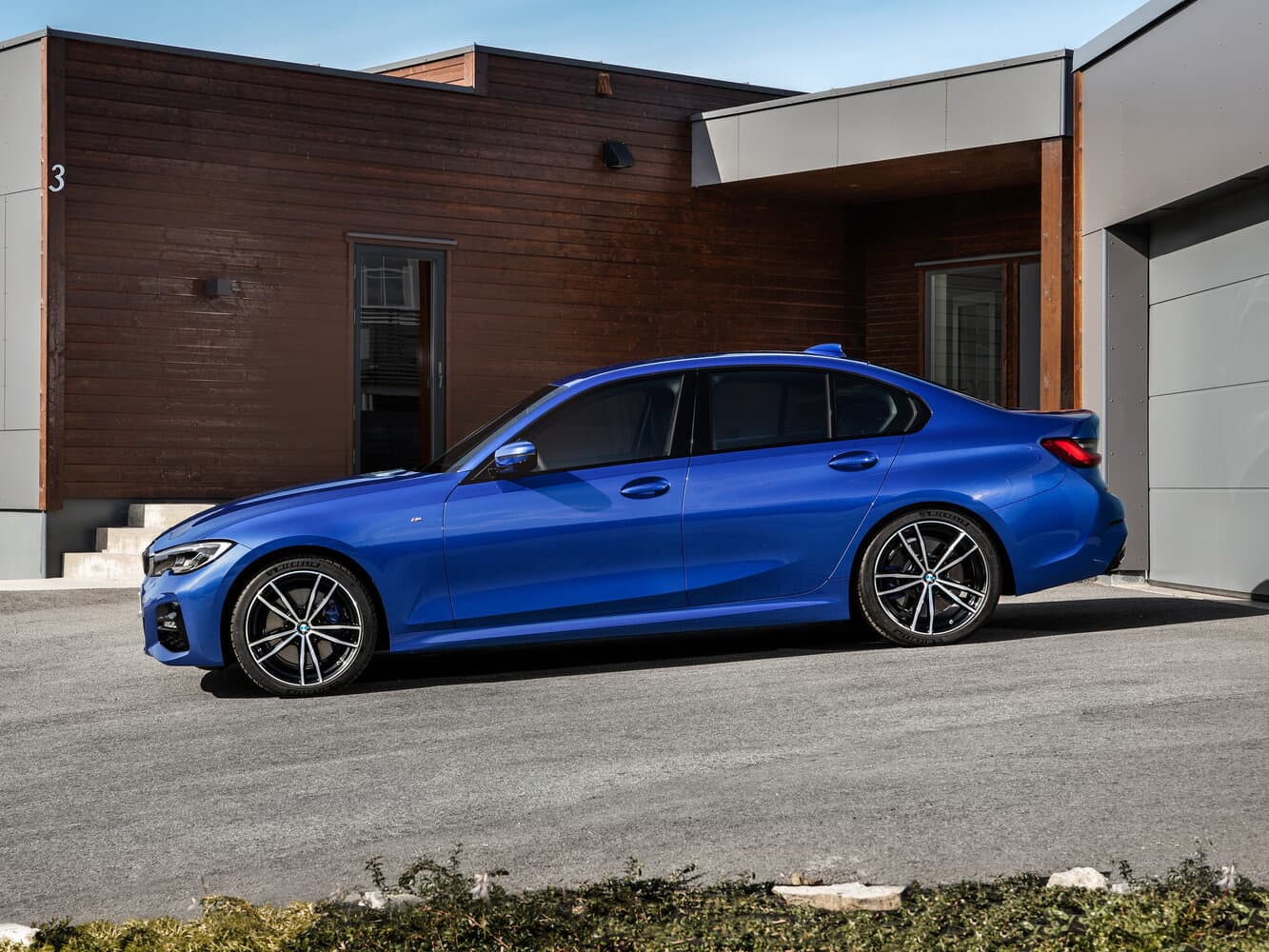 BMW 3 series VII (G2x) Седан, фото 2