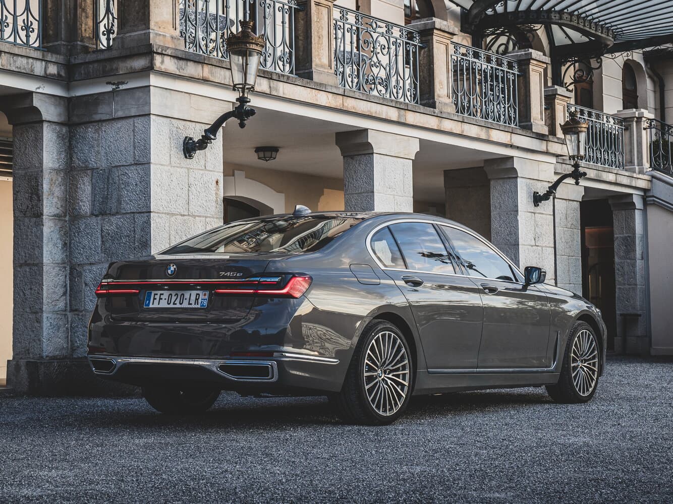 BMW 7 series VI (G11/G12) Рестайлинг Седан, фото 4