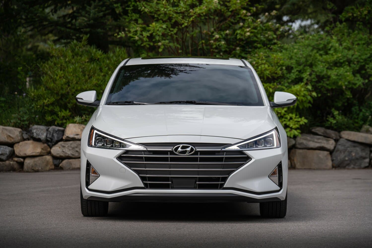 Hyundai Elantra VI (AD) Рестайлинг Седан, фото 3