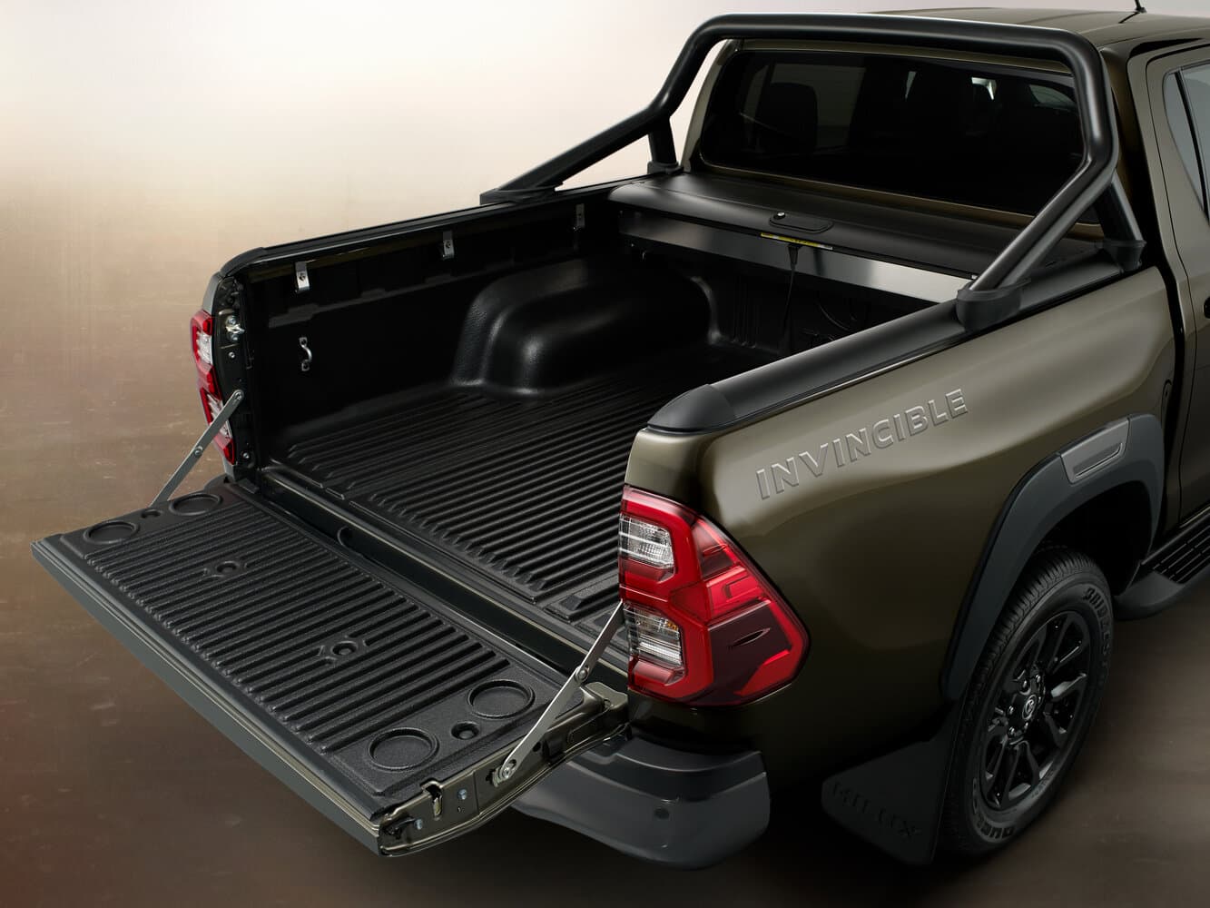 Toyota Hilux VIII Рестайлинг Пикап Двойная кабина, фото 11
