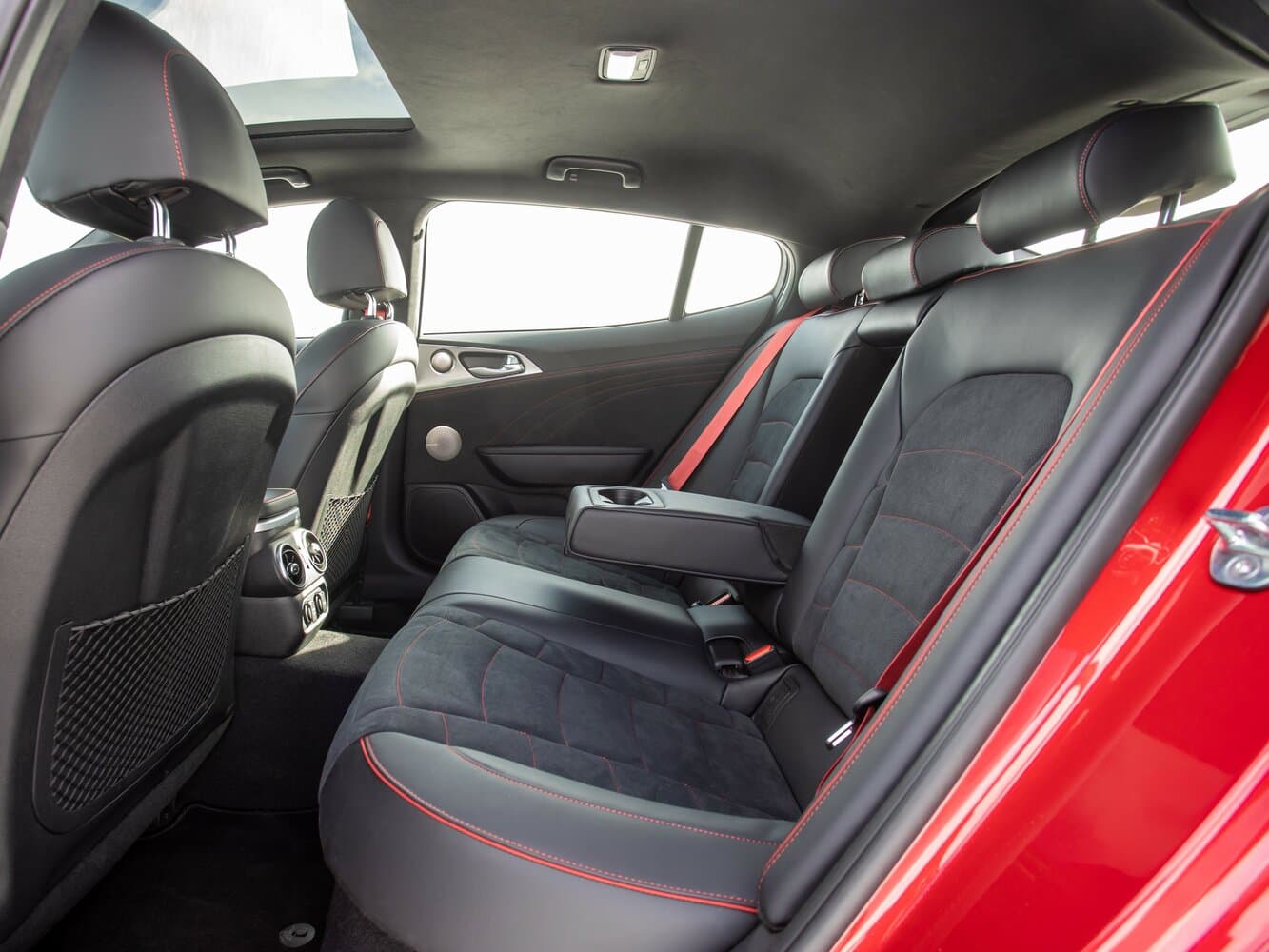 Kia Stinger I Рестайлинг Лифтбек, фото 26