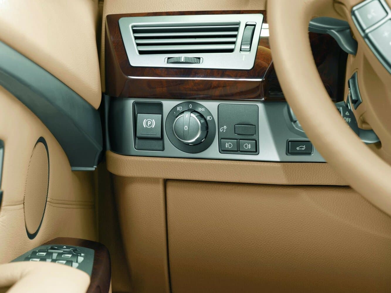 BMW 7 series IV (E65/E66) Рестайлинг Седан, фото 15