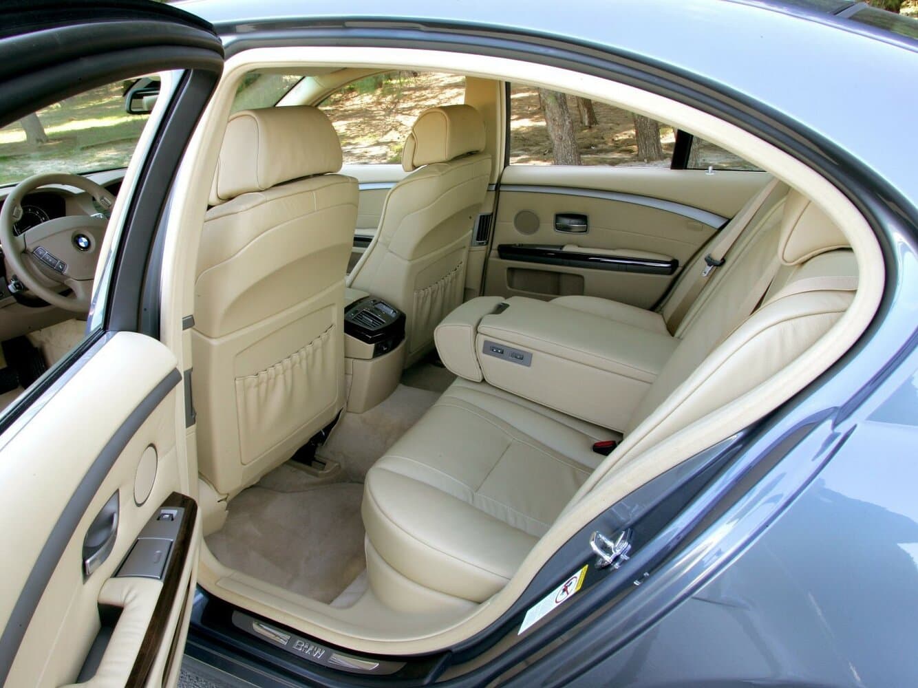 BMW 7 series IV (E65/E66) Рестайлинг Седан, фото 10
