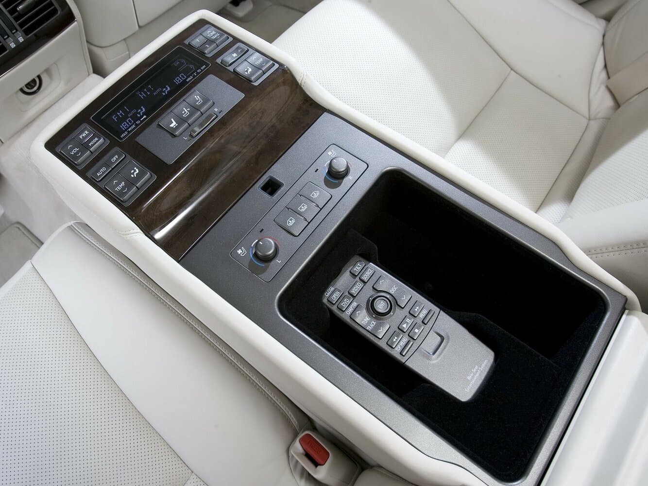 Lexus LS IV Рестайлинг Седан Long, фото 17