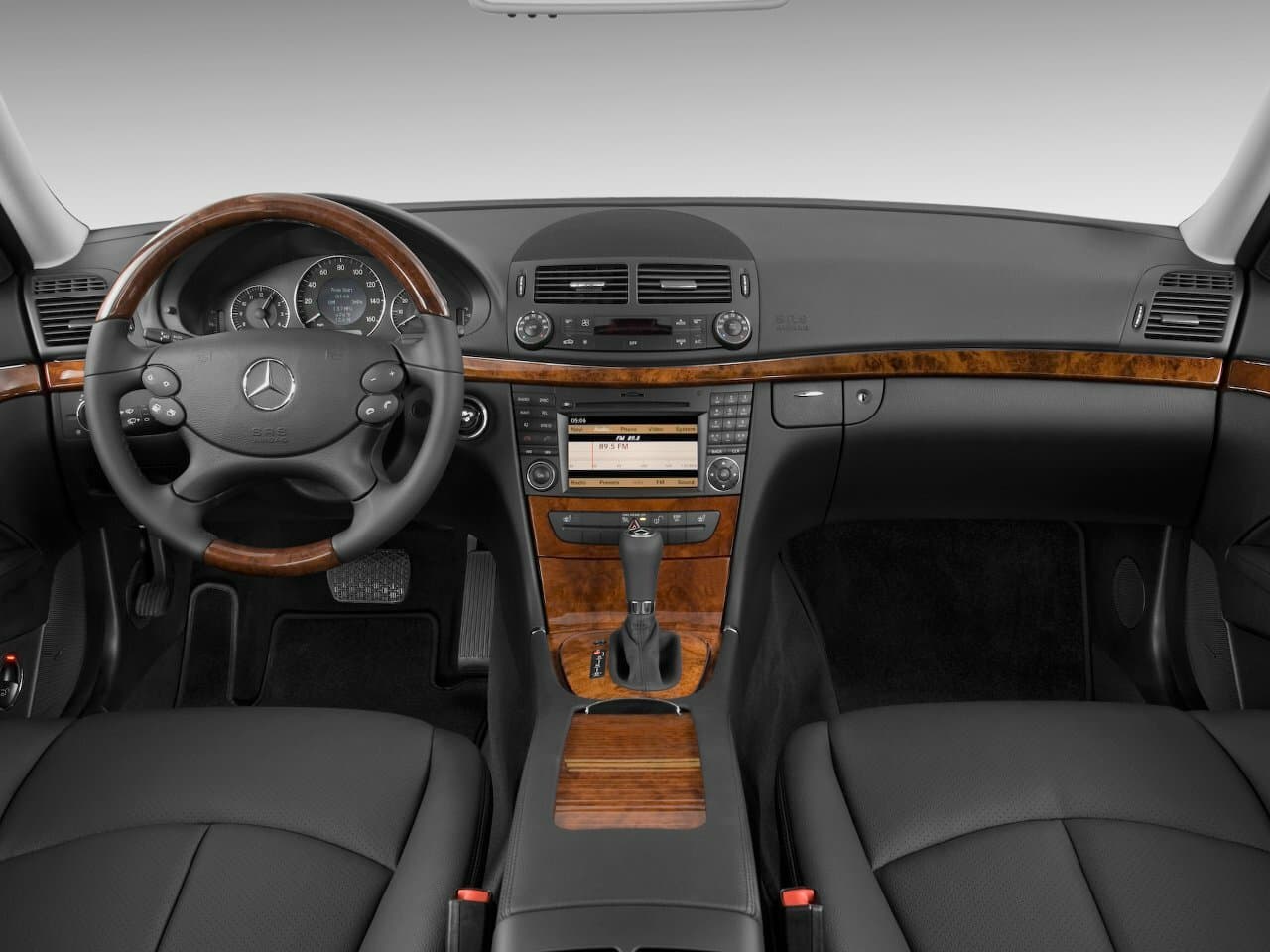 Mercedes-Benz E-Class III (W211, S211) Рестайлинг Седан, фото 6