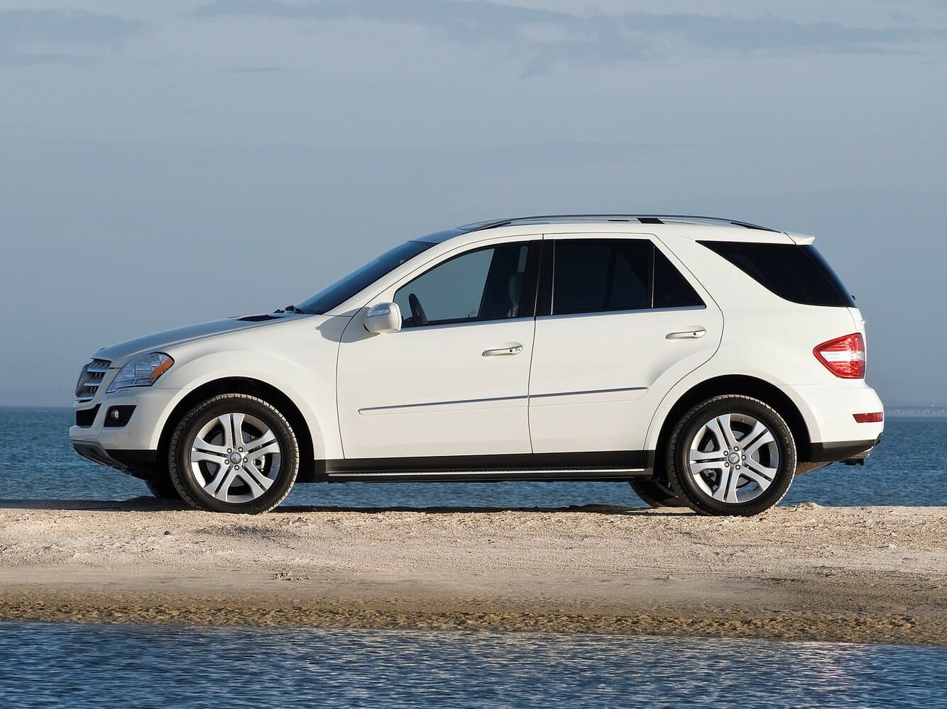 Mercedes-Benz M-Class II (W164) Рестайлинг Внедорожник 5 дв., фото 2