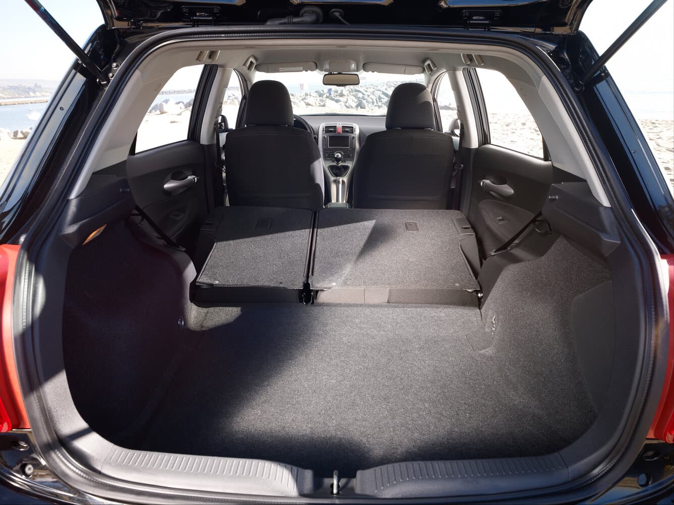 Toyota Auris I Хэтчбек 5 дв., фото 14