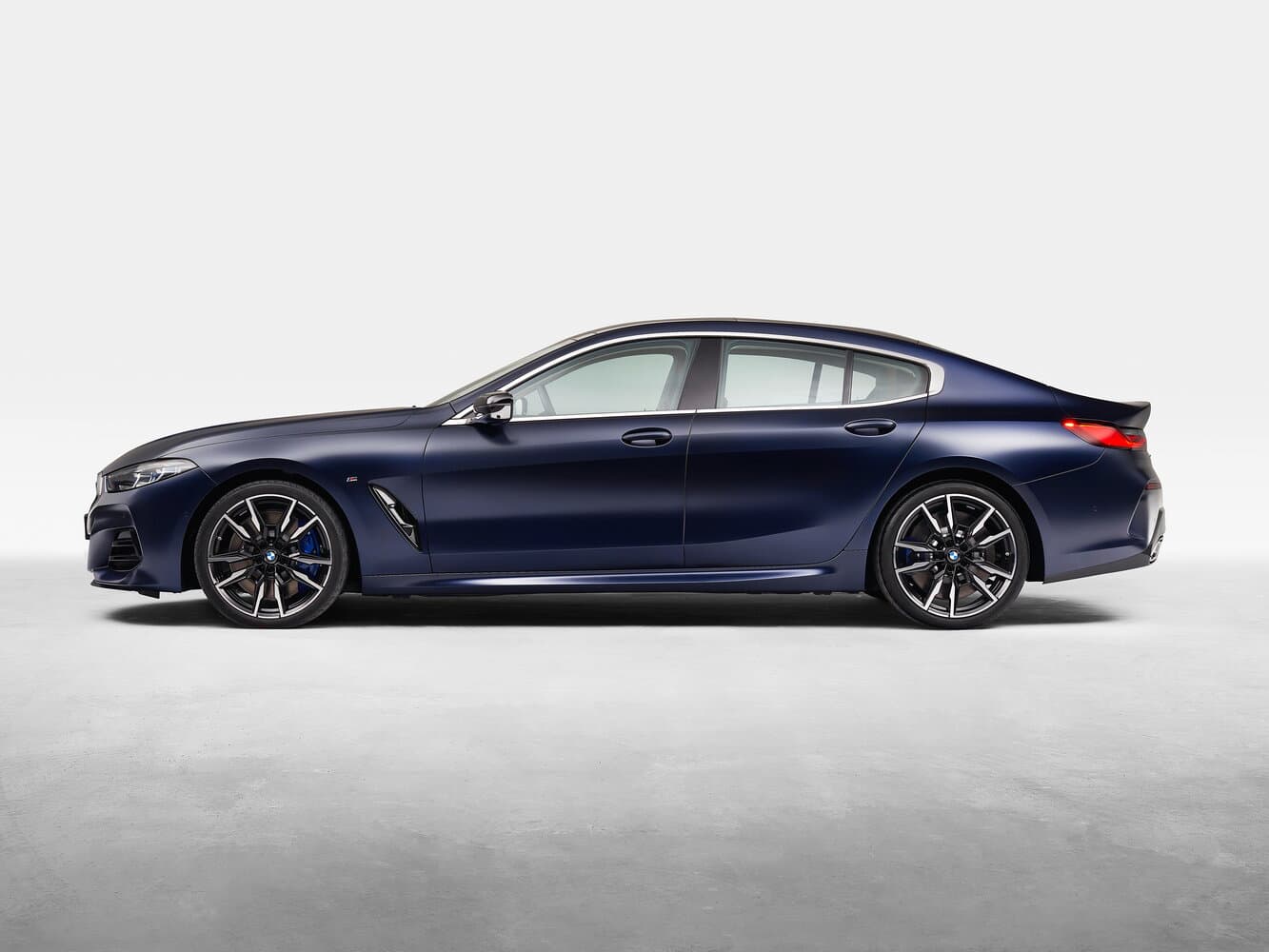 BMW 8 series II (G14/G15/G16) Рестайлинг Седан Gran Coupe, фото 2