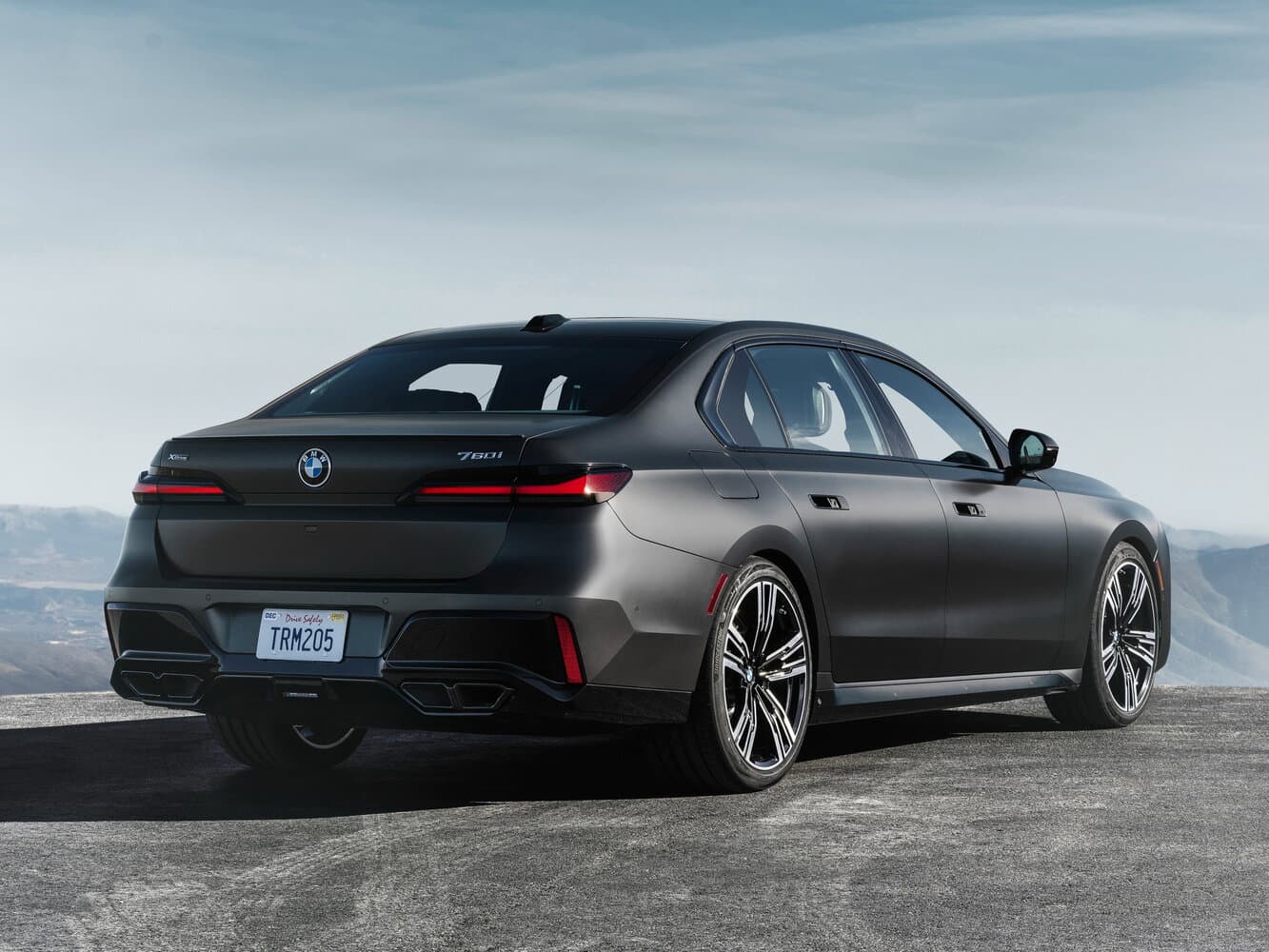 BMW 7 series VII (G70) Седан, фото 5