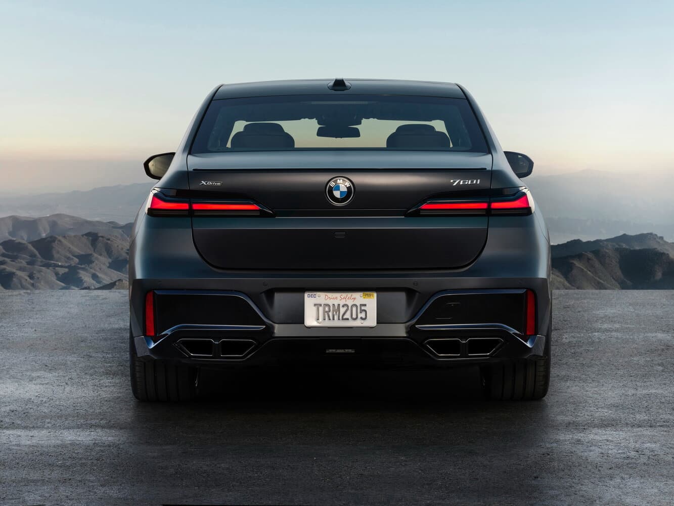 BMW 7 series VII (G70) Седан, фото 4