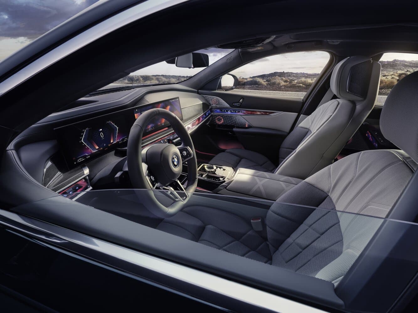 BMW 7 series VII (G70) Седан, фото 13