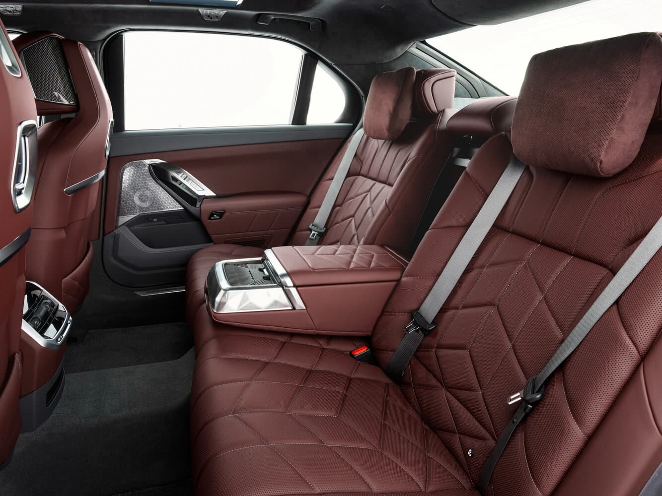 BMW 7 series VII (G70) Седан, фото 11