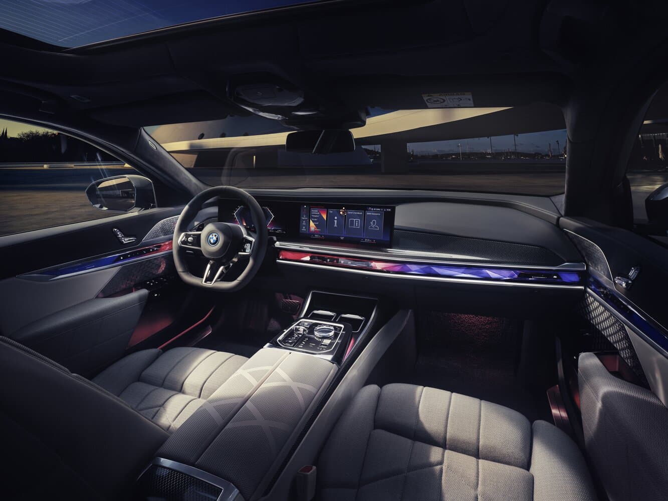 BMW 7 series VII (G70) Седан, фото 7