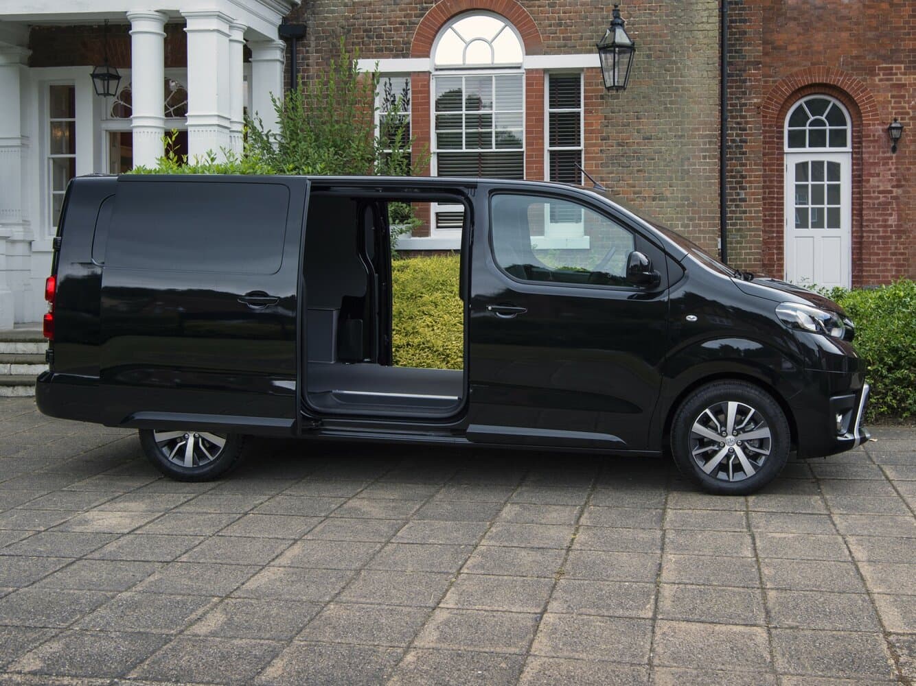 Toyota ProAce II Фургон L2, фото 2