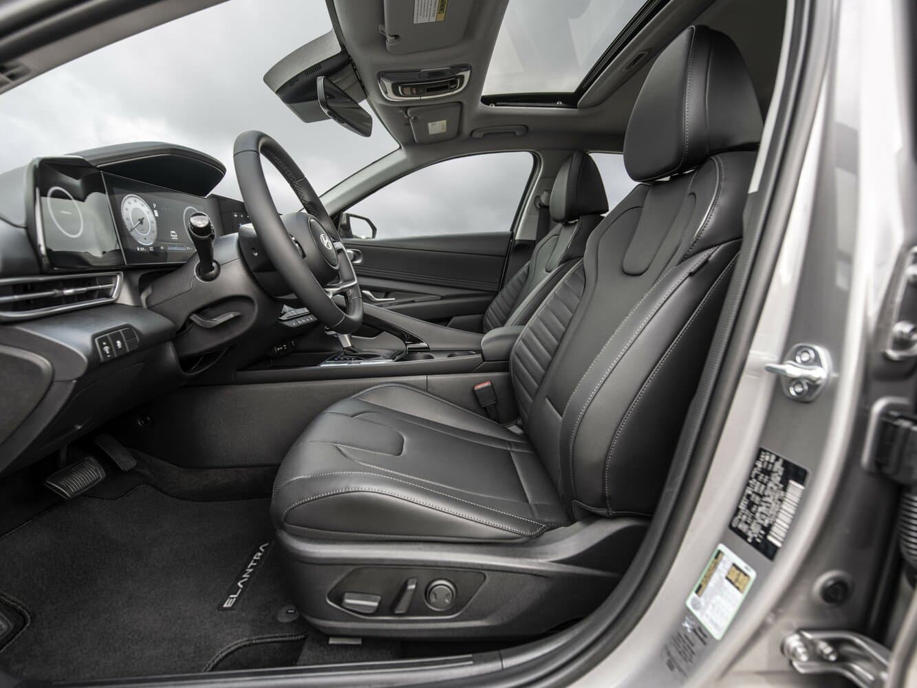 Hyundai Elantra VII (CN7) Рестайлинг Седан, фото 8