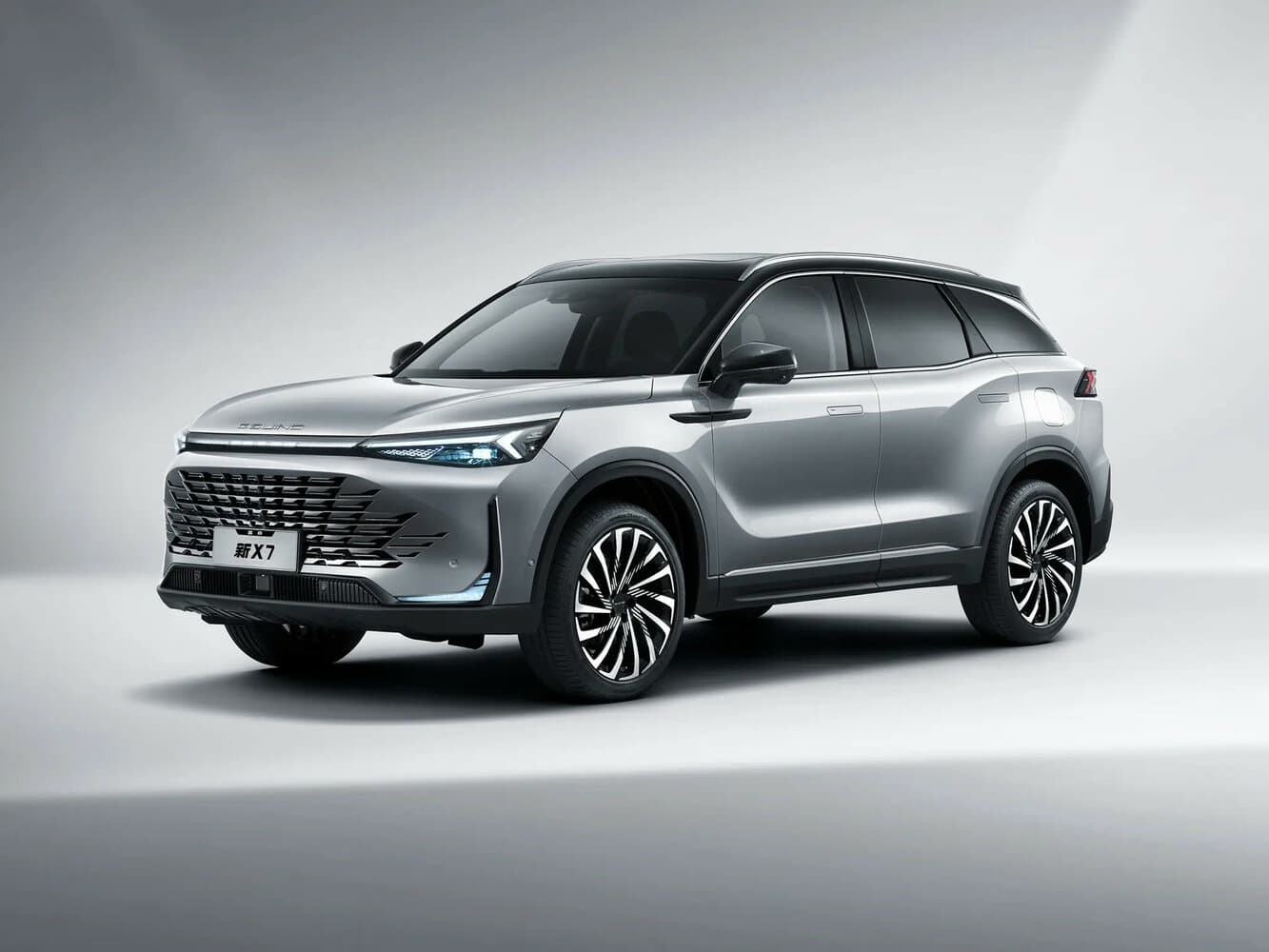Фото BAIC X7