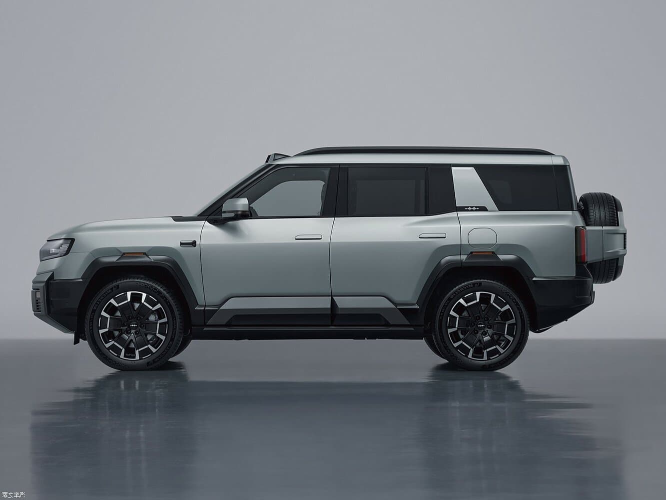 BYD FangChengBao Leopard 8 Внедорожник 5 дв., фото 2