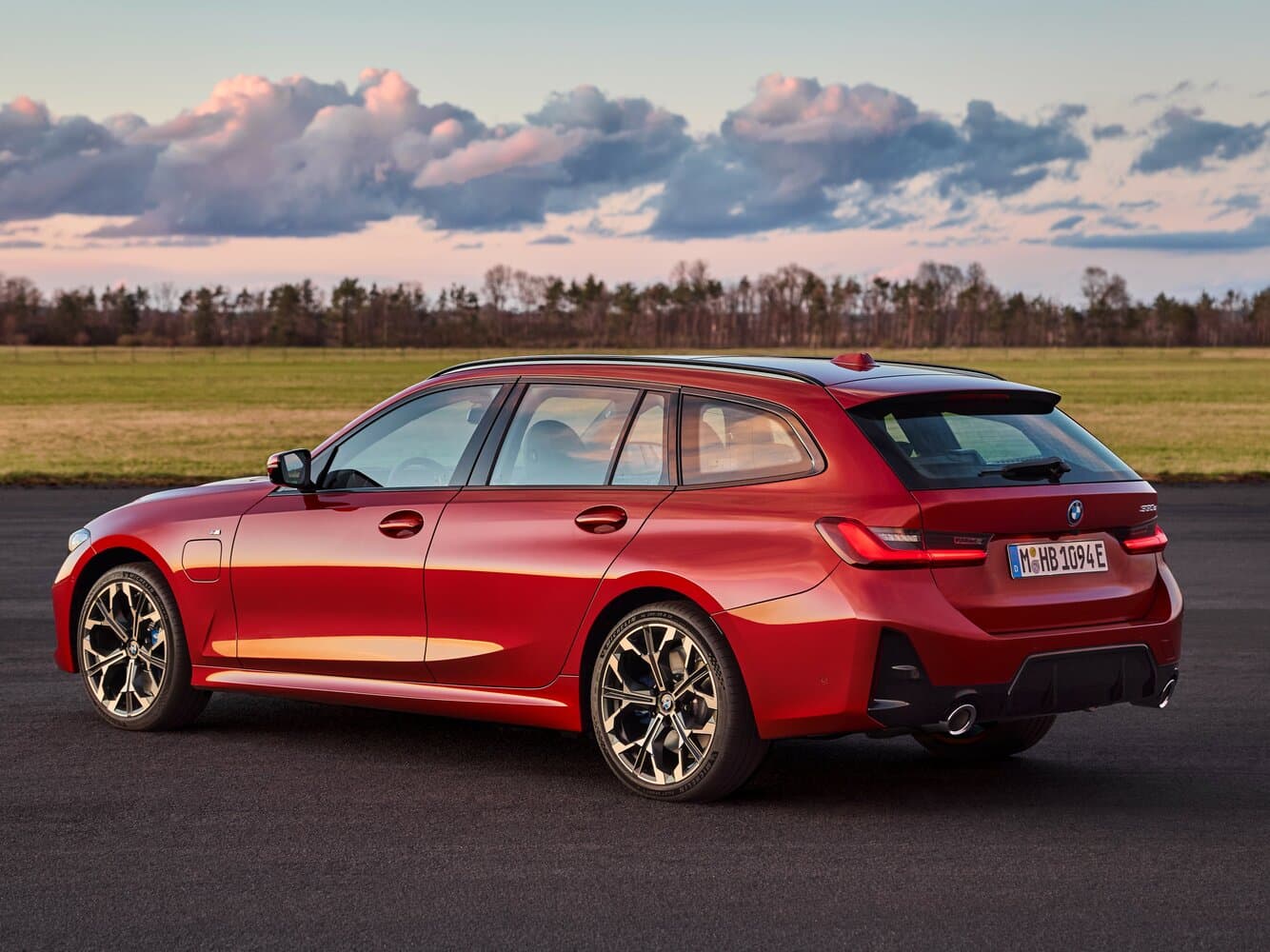 BMW 3 series VII (G2x) Рестайлинг 2 Универсал 5 дв., фото 5