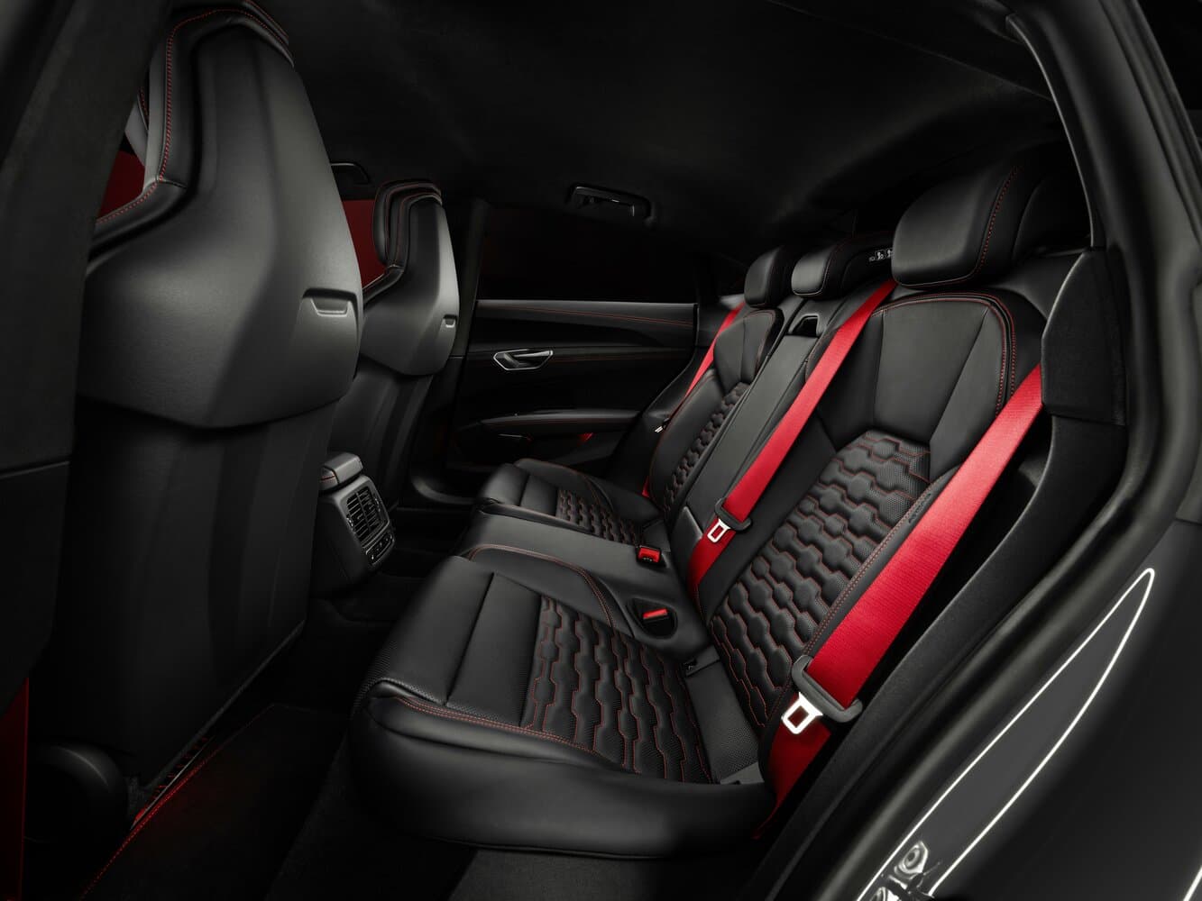 Audi, RS e-tron GT, I Рестайлинг, 2025, фото 3