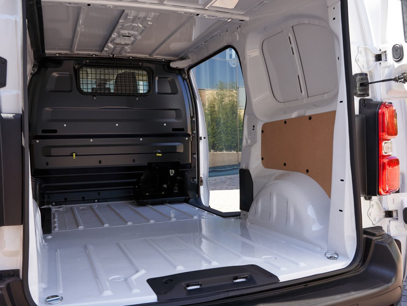 Toyota ProAce II Рестайлинг Фургон L1, фото 10