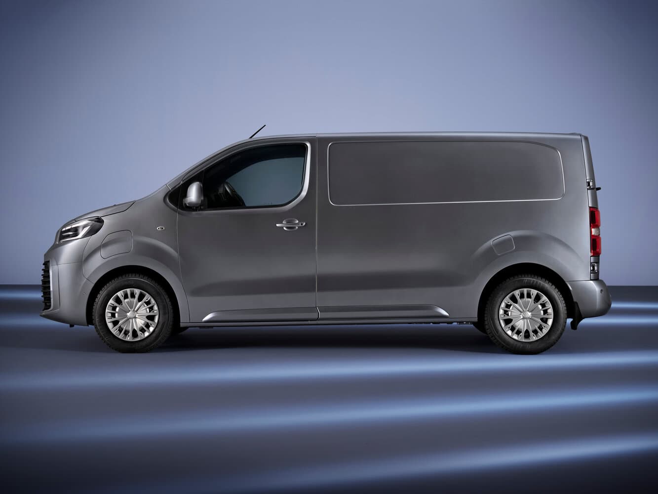 Toyota ProAce II Рестайлинг Фургон L1, фото 2