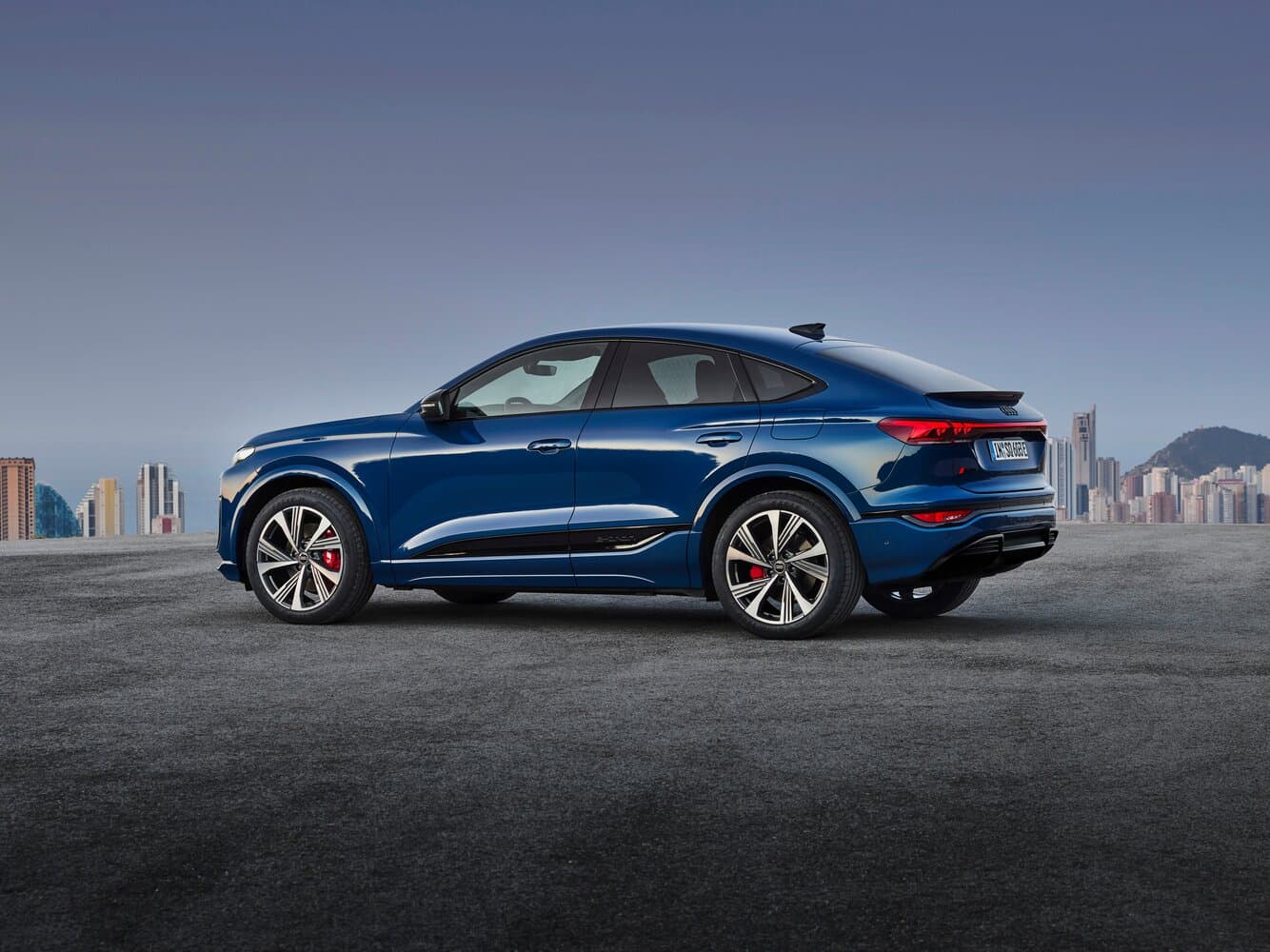 Audi, SQ6 Sportback e-tron, 2024, фото 5