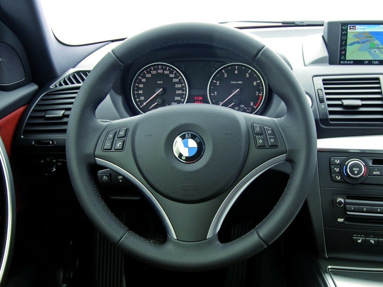 BMW 1 series I (E81/E82/E87/E88) Рестайлинг Купе, фото 10