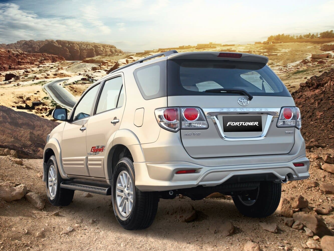 Toyota Fortuner I Рестайлинг 2 Внедорожник 5 дв., фото 4