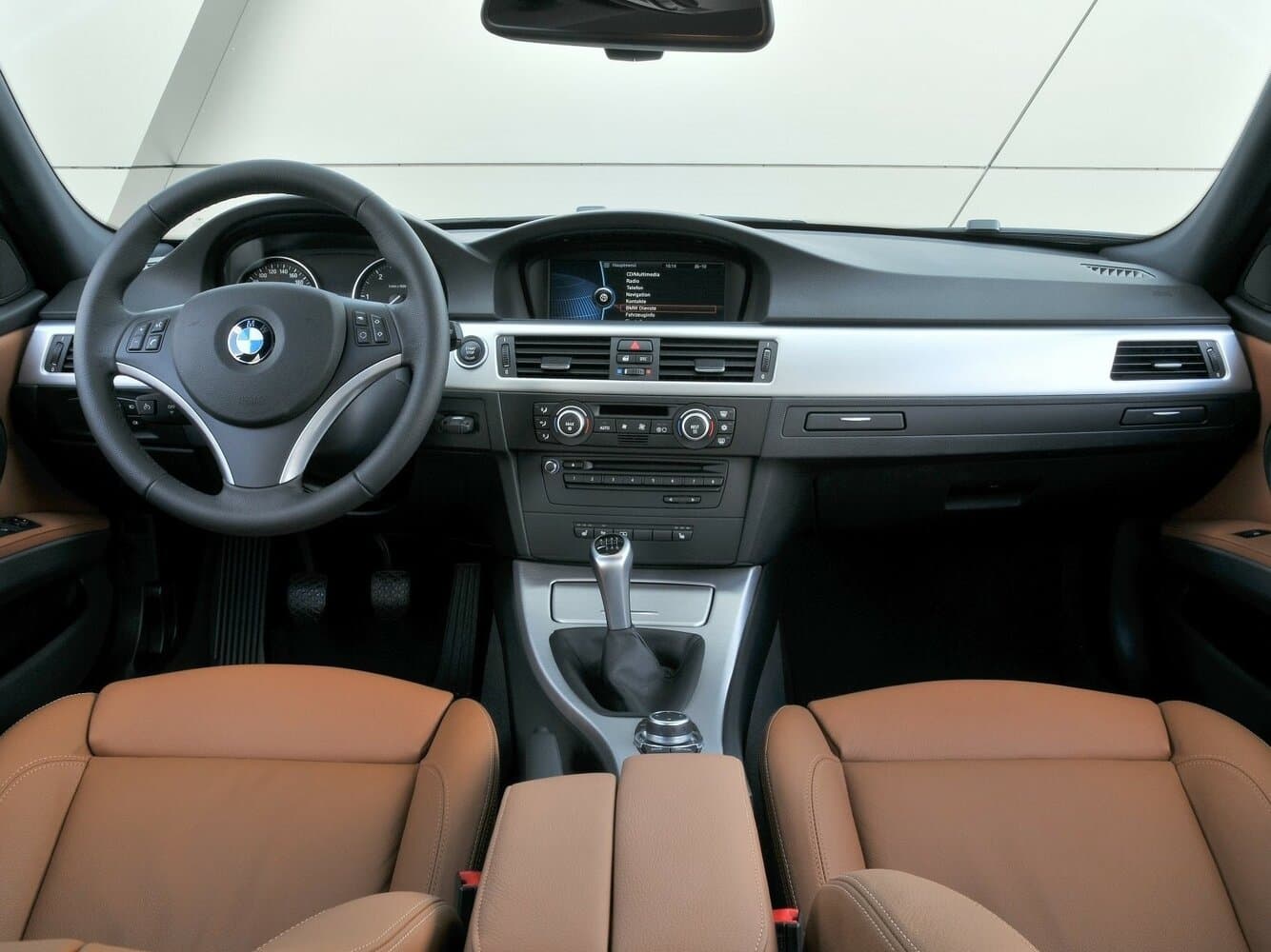 BMW 3 series V (E90/E91/E92/E93) Рестайлинг Седан, фото 6