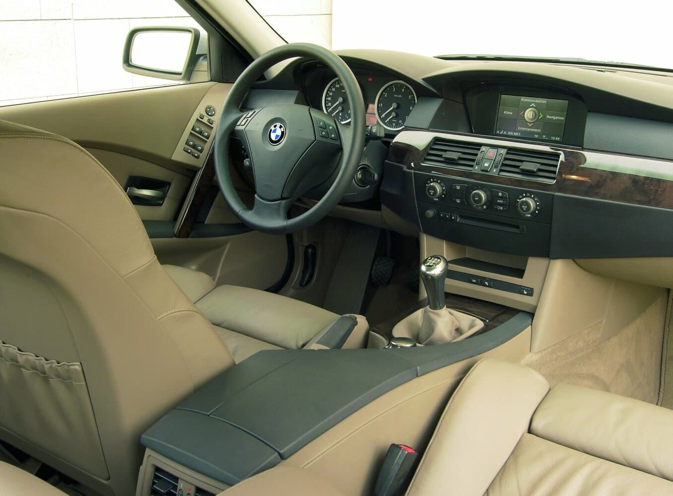 BMW 5 series V (E60/E61) Седан, фото 7