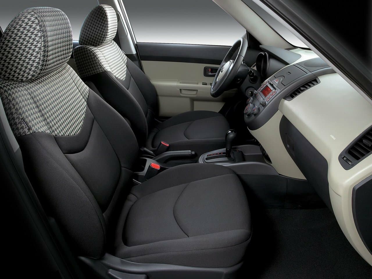 Kia Soul I Хэтчбек 5 дв., фото 7