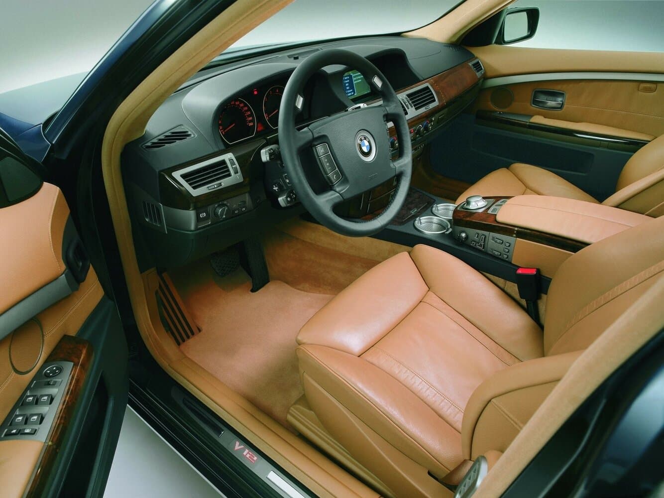 BMW 7 series IV (E65/E66) Седан, фото 7