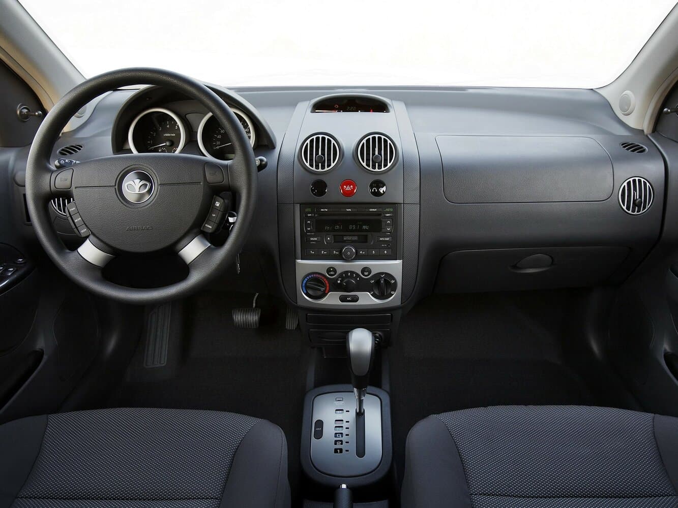 Daewoo Kalos Хэтчбек 5 дв., фото 6