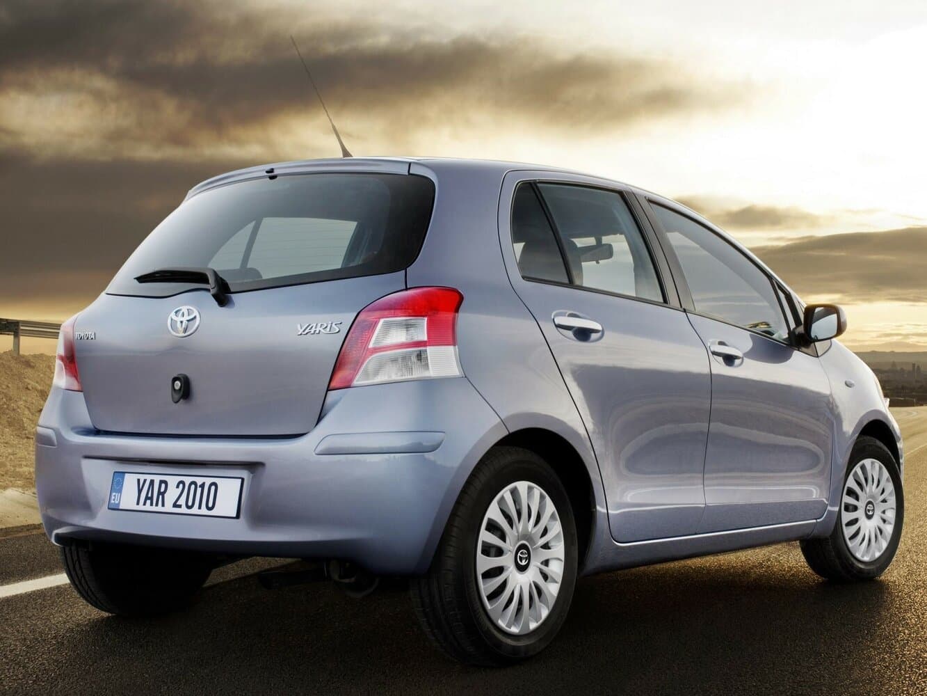 Toyota Yaris II Рестайлинг Хэтчбек 5 дв., фото 5