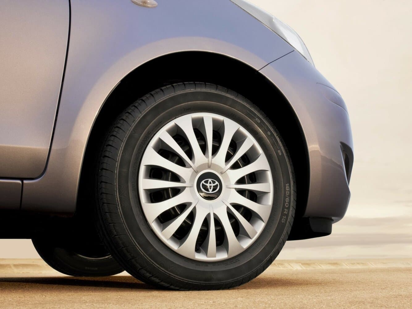 Toyota Yaris II Рестайлинг Хэтчбек 5 дв., фото 14