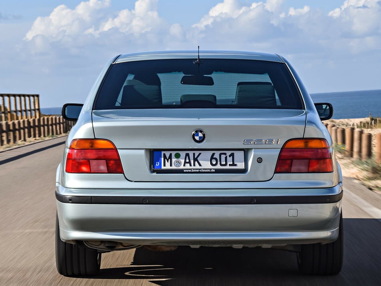 BMW 5 series IV (E39) Седан, фото 4