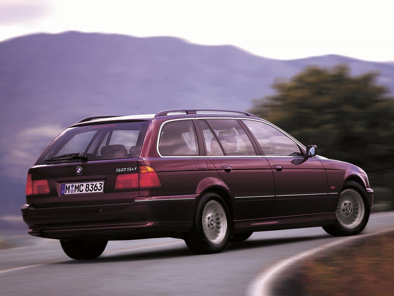 BMW 5 series IV (E39) Рестайлинг Универсал 5 дв., фото 4