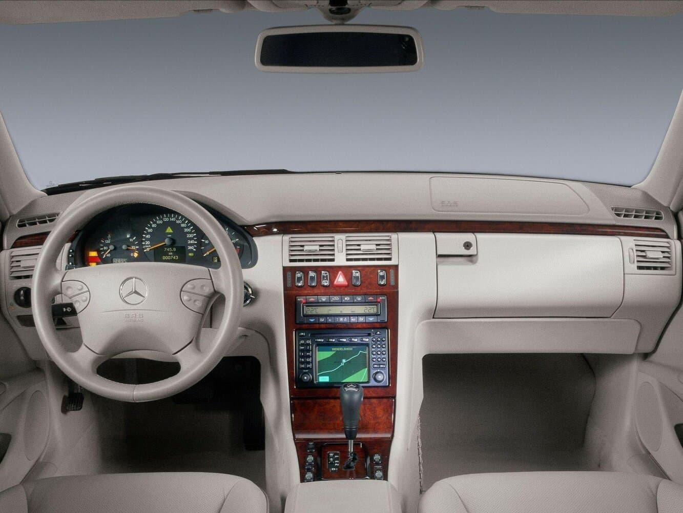 Mercedes-Benz E-Class II (W210, S210) Рестайлинг Седан, фото 5