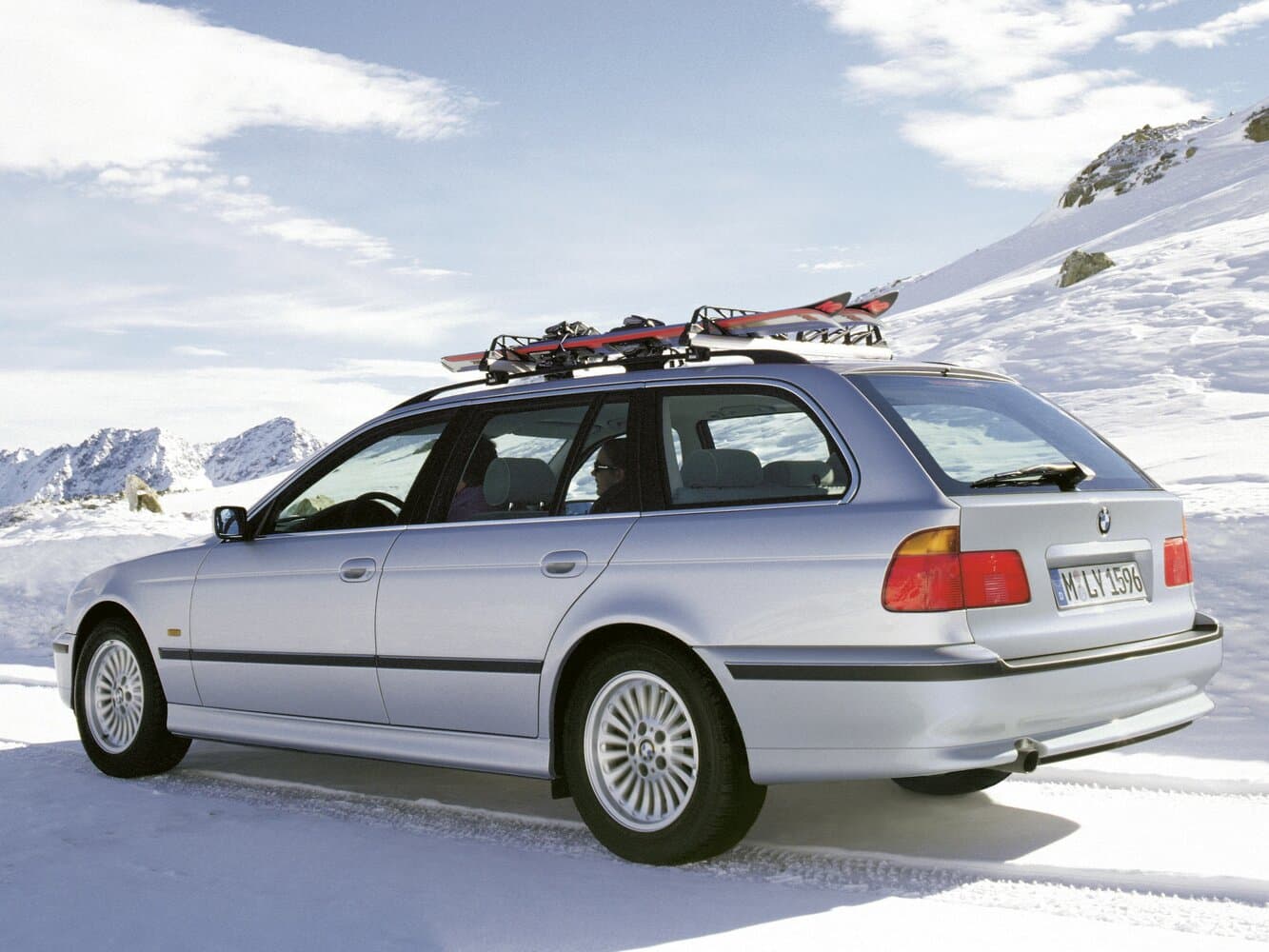BMW 5 series IV (E39) Универсал 5 дв., фото 4