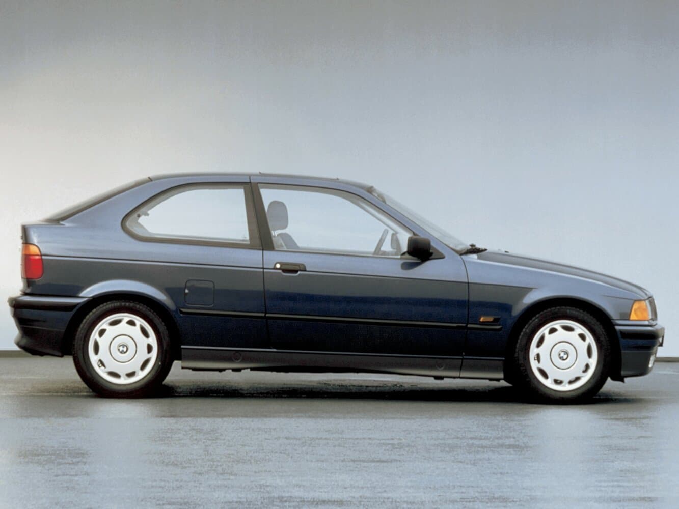 BMW 3 series III (E36) Хэтчбек 3 дв. Compact, фото 2