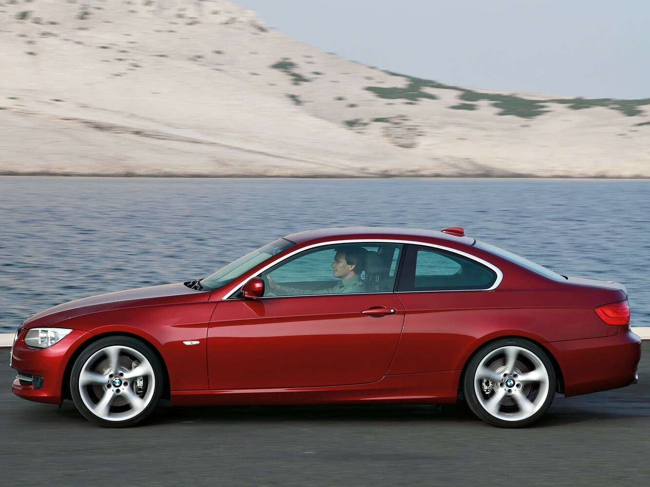 BMW 3 series V (E90/E91/E92/E93) Рестайлинг Купе, фото 2