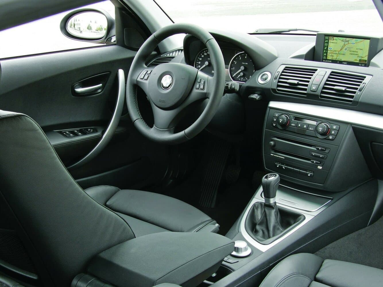 BMW 1 series I (E81/E82/E87/E88) Хэтчбек 5 дв., фото 7