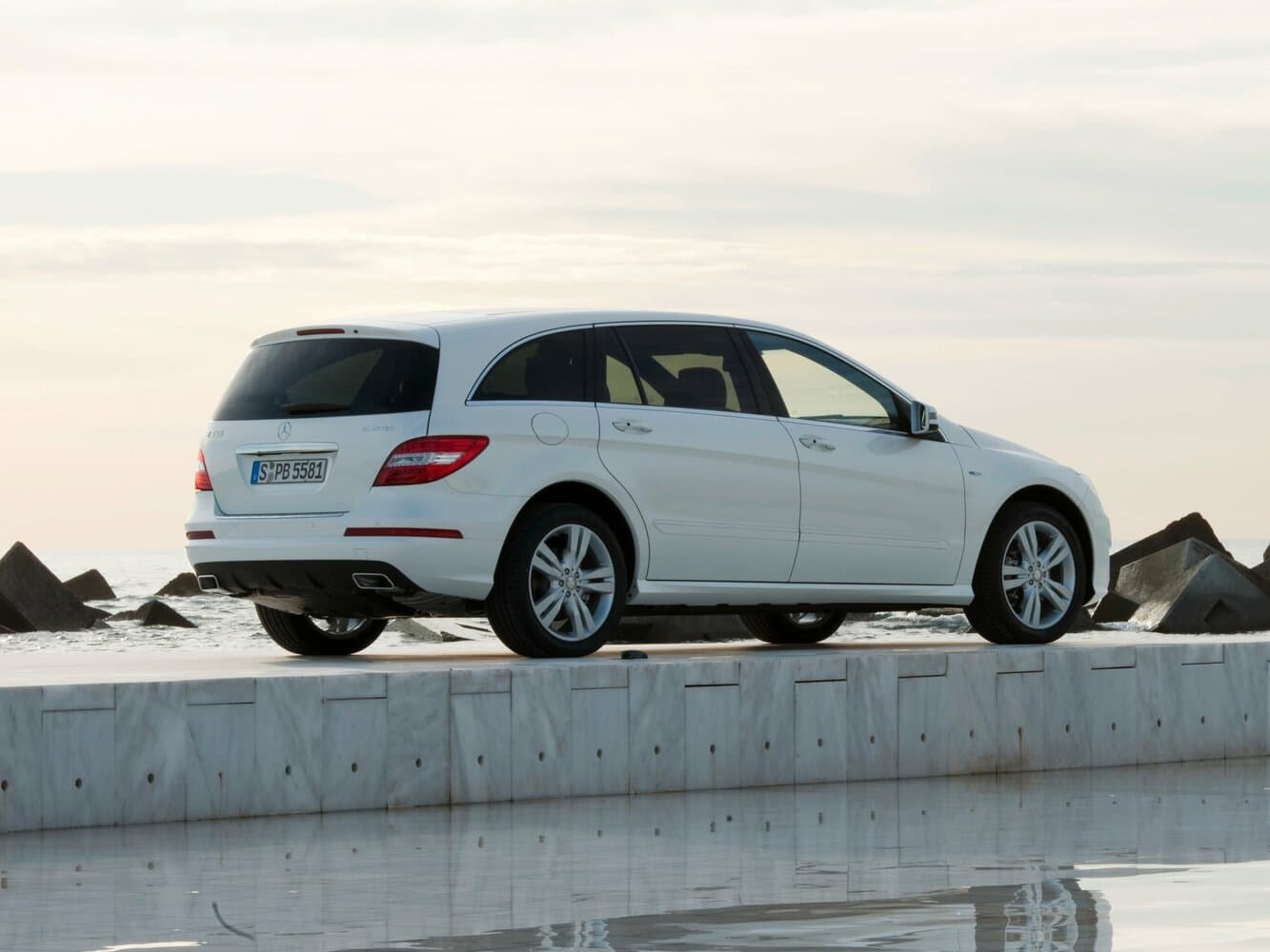 Mercedes-Benz R-Class I Рестайлинг 2 Минивэн Long, фото 5