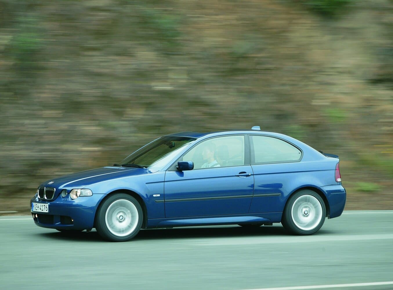 BMW 3 series IV (E46) Рестайлинг Хэтчбек 3 дв. Compact, фото 2