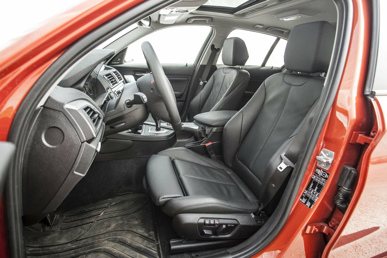 BMW 1 series II (F20/F21) Хэтчбек 5 дв., фото 30