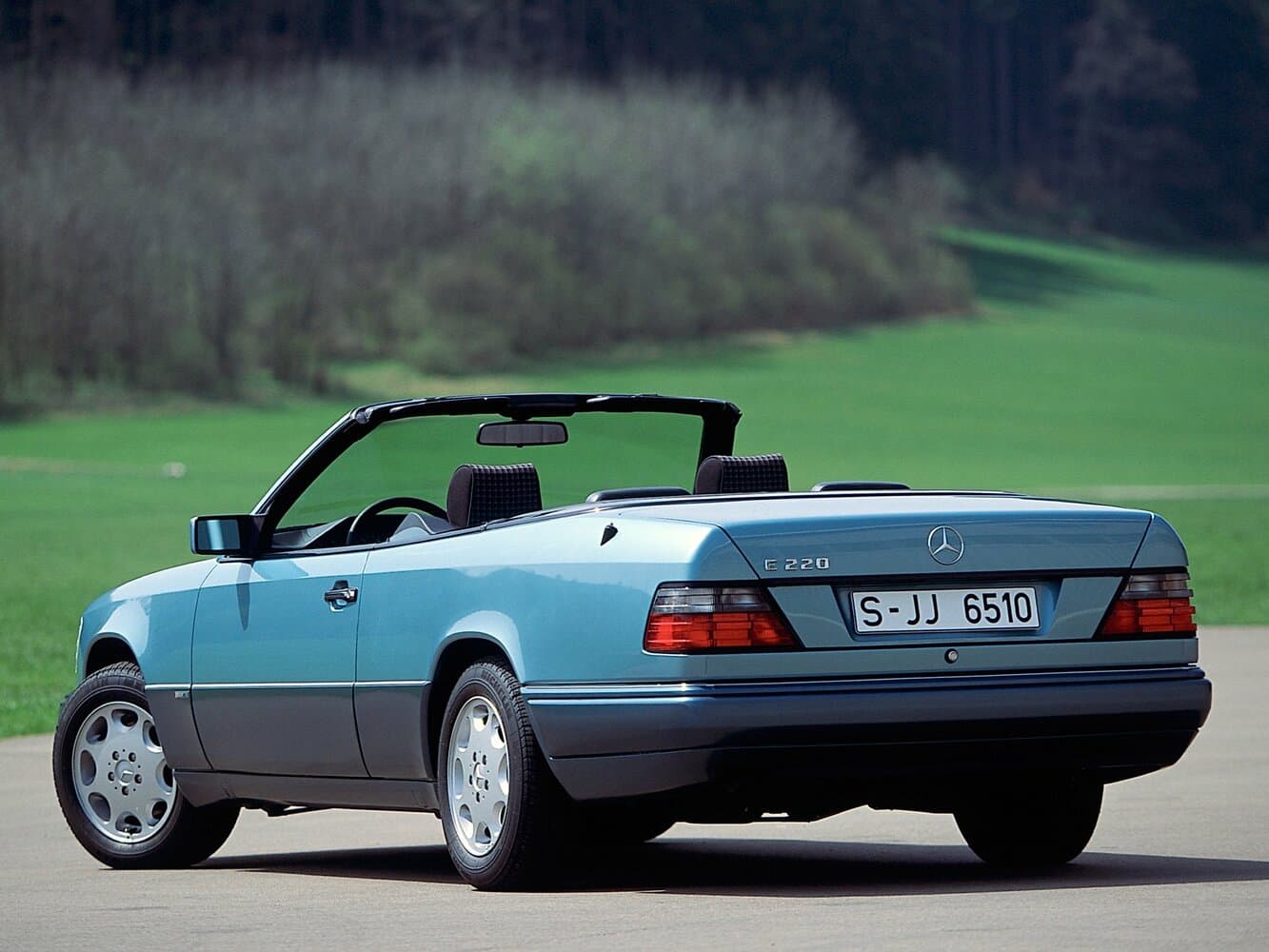 Mercedes-Benz E-Class I (W124) Кабриолет, фото 2