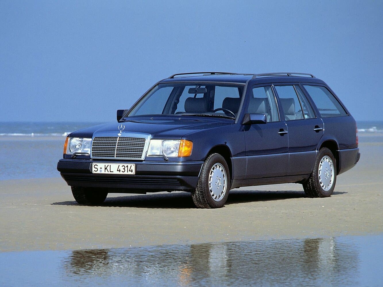 Фото Mercedes-Benz W124