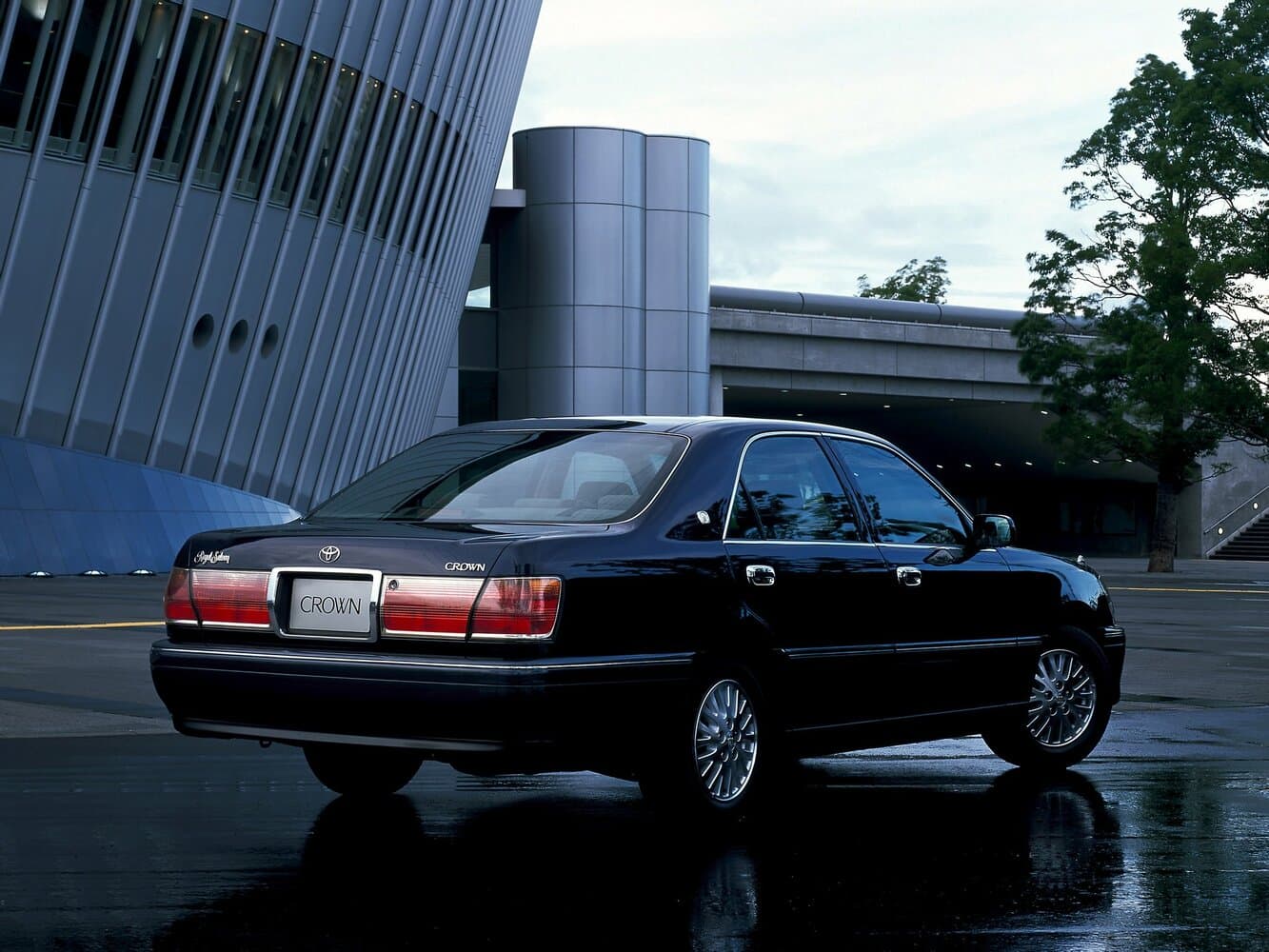 Toyota Crown XI (S170) Седан, фото 2